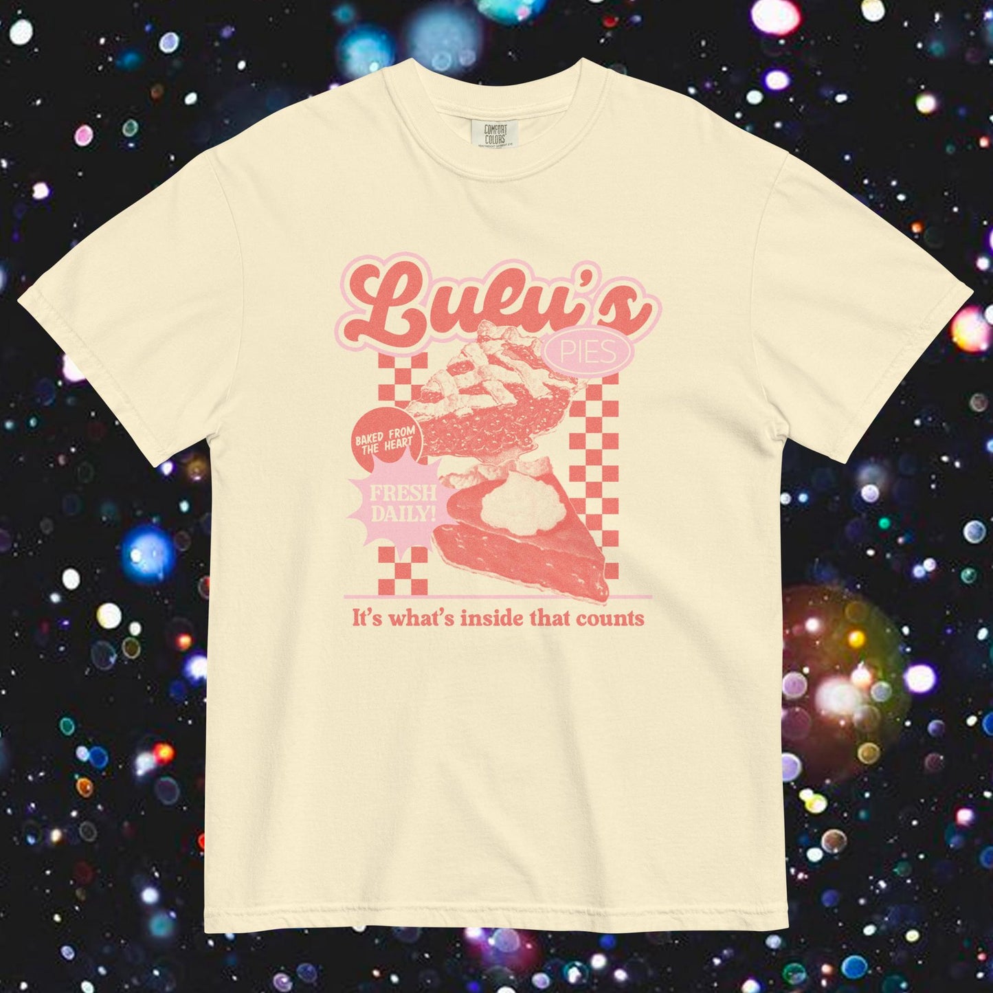 Lulu's Pies Tee (Strawberry Chocolate Oasis Pie Variant)